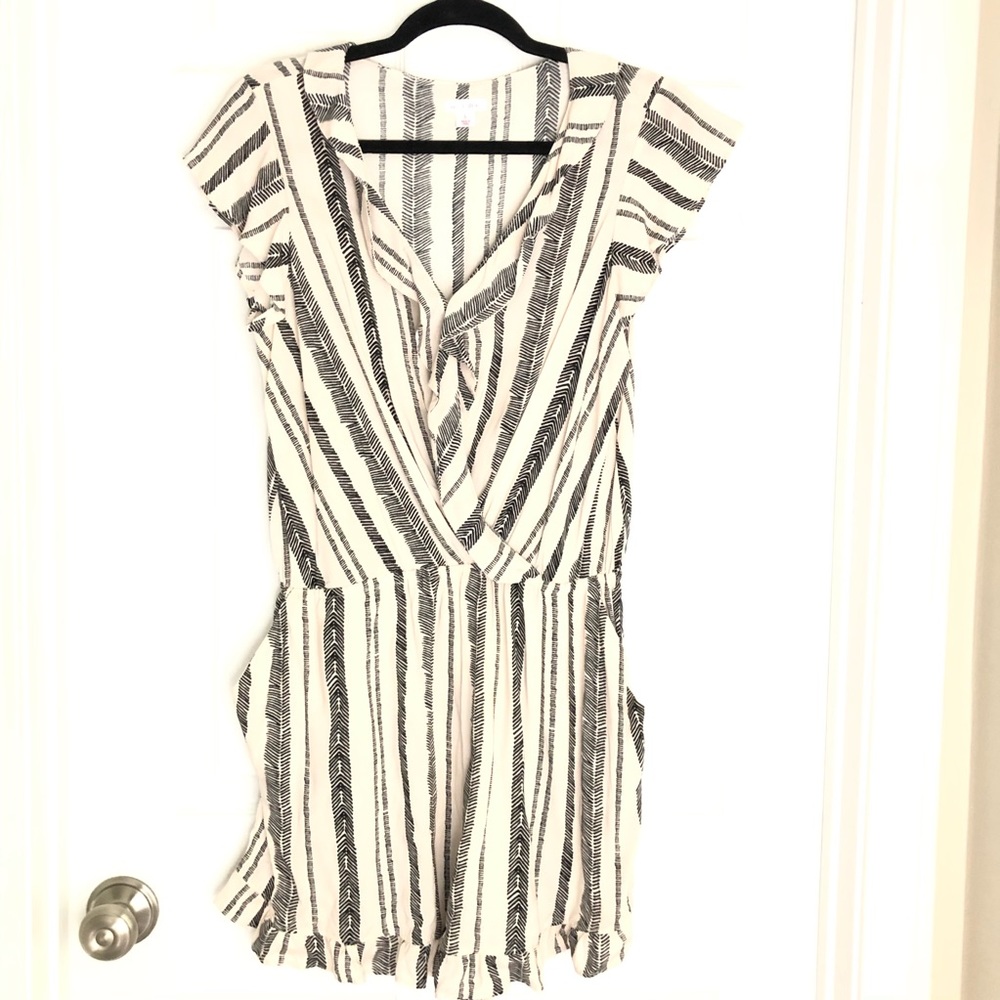 Xhilaration Romper with Pockets